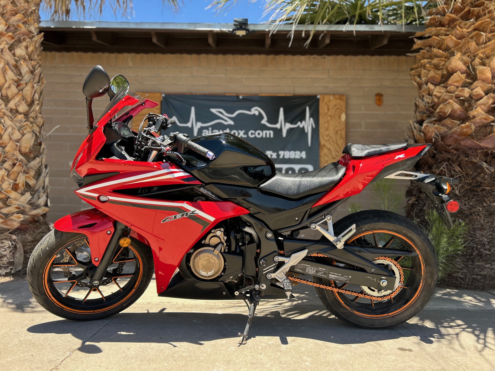 2017 Honda CBR500R V:400035 - Image 2