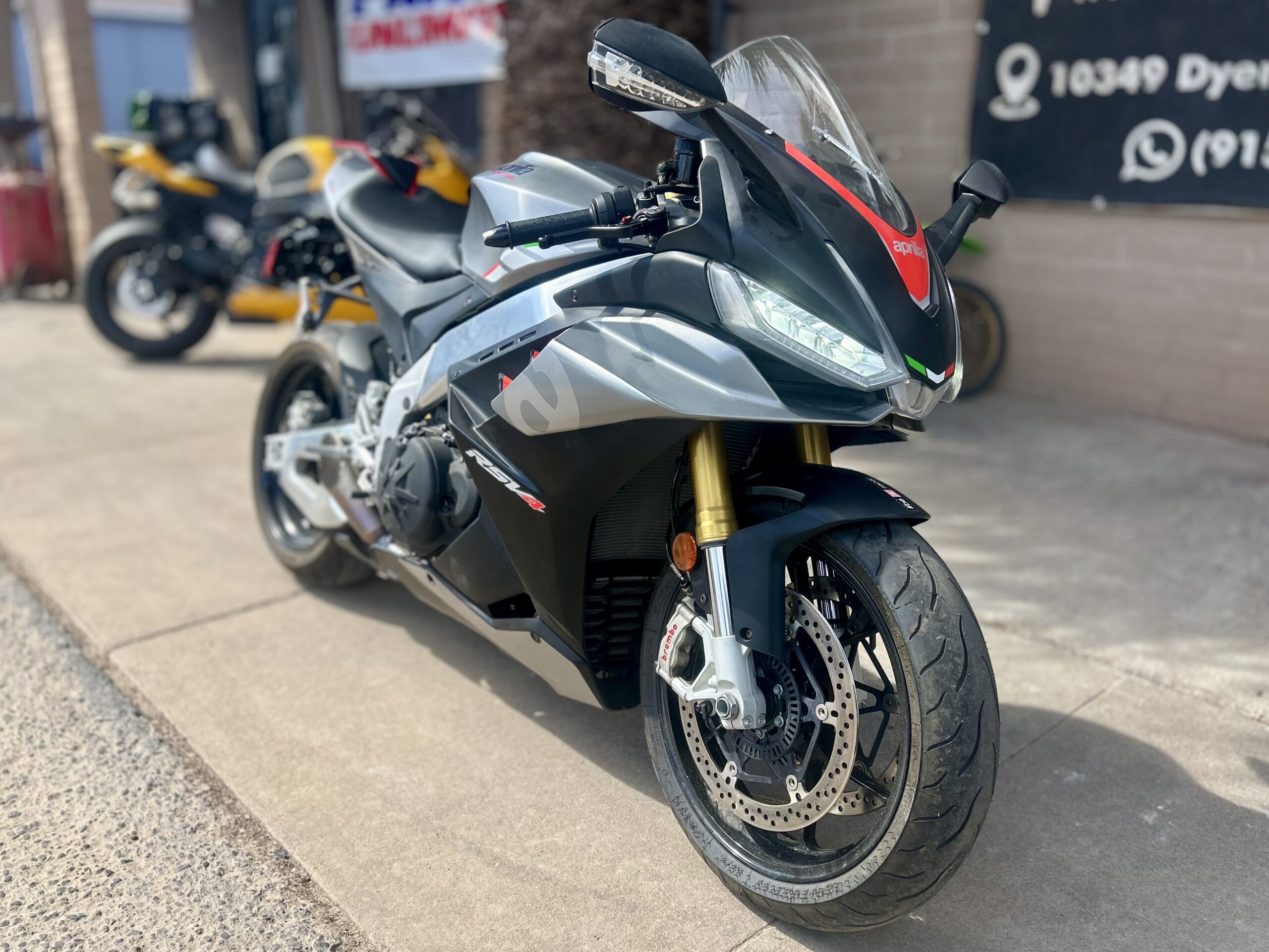 2021 APRILIA RSV4 1100 (ABS) V:000157 - Image 2