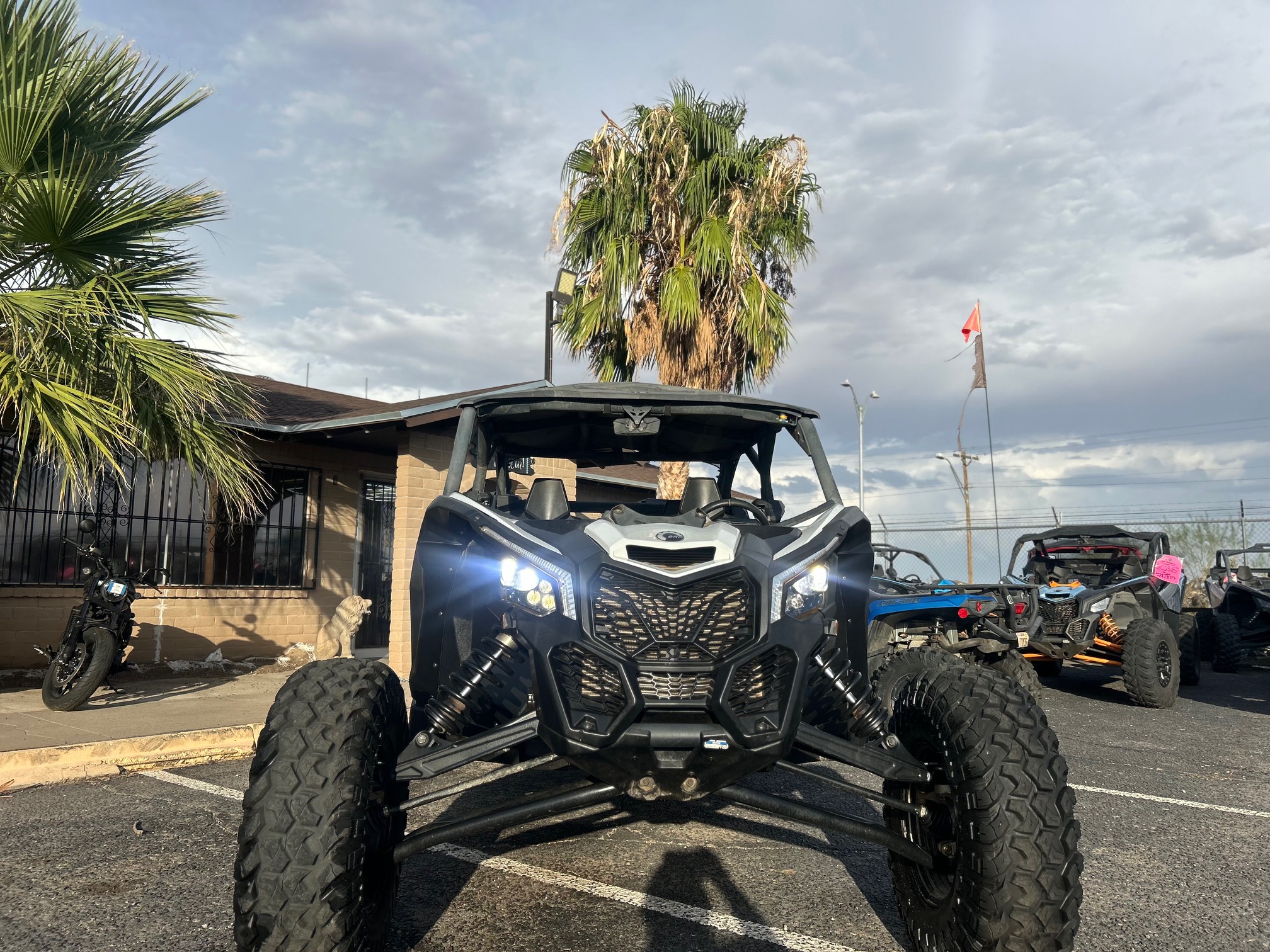 2024 CAN-AM MAVERICK X3 MAX RS TURBO V:001480 - Image 8